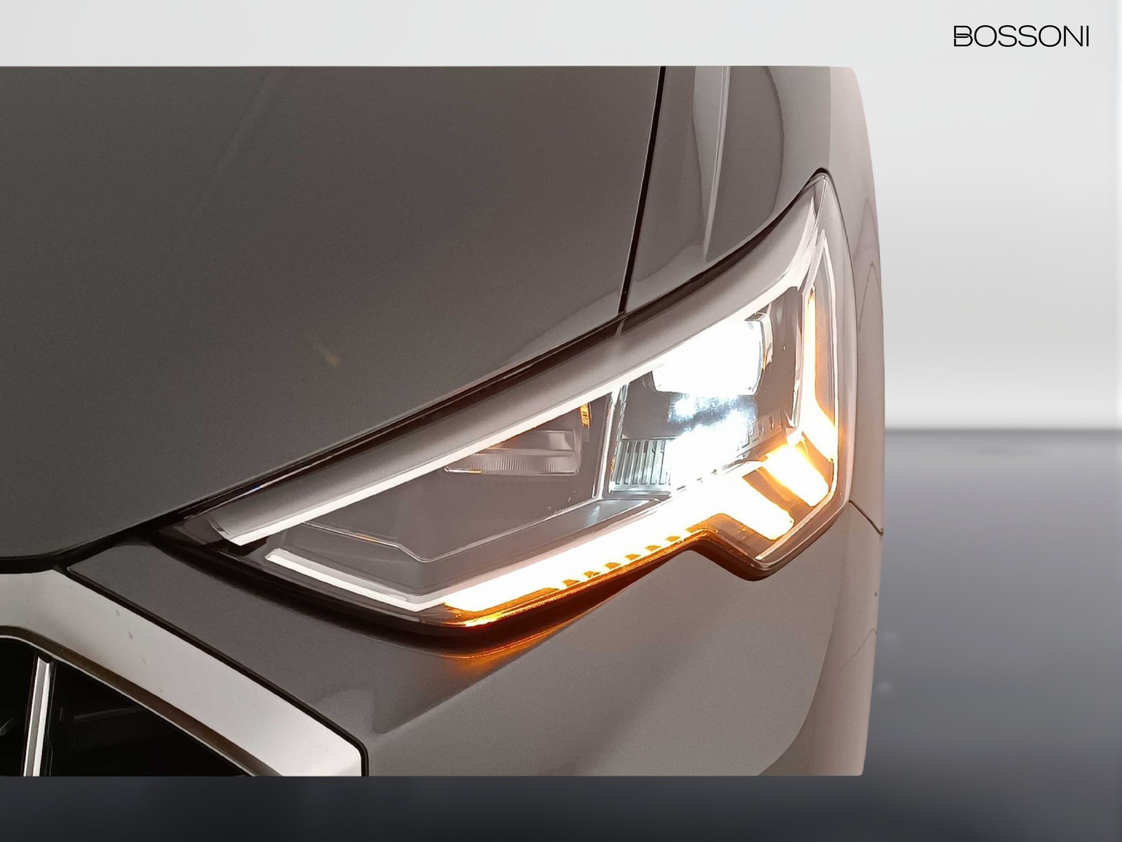 6 - Audi Q3 35 2.0 tdi s line edition s tronic