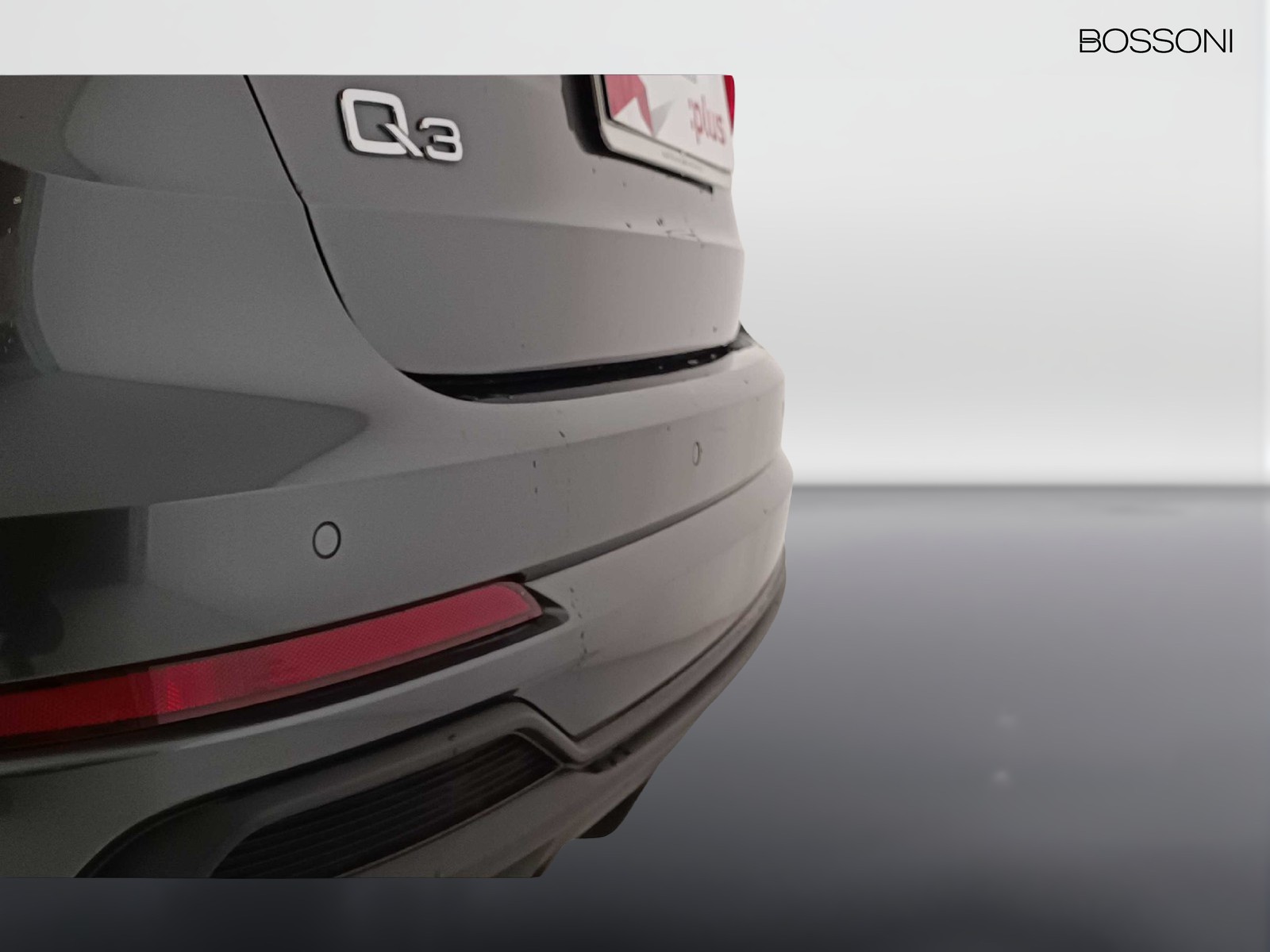 8 - Audi Q3 35 2.0 tdi s line edition s tronic