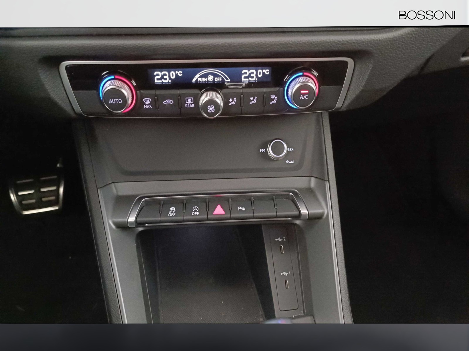 23 - Audi Q3 35 2.0 tdi s line edition s tronic