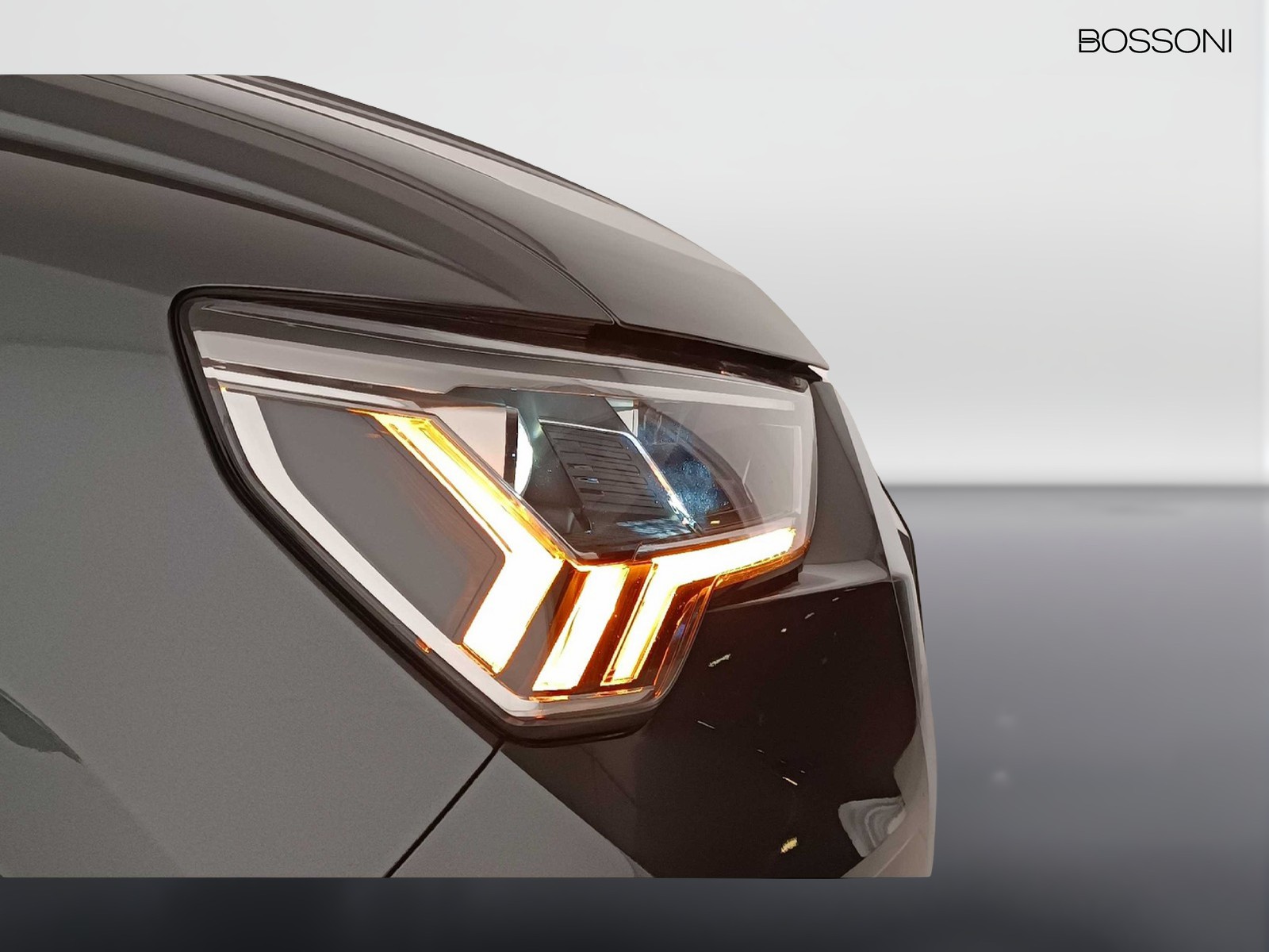 42 - Audi Q3 35 2.0 tdi s line edition s tronic