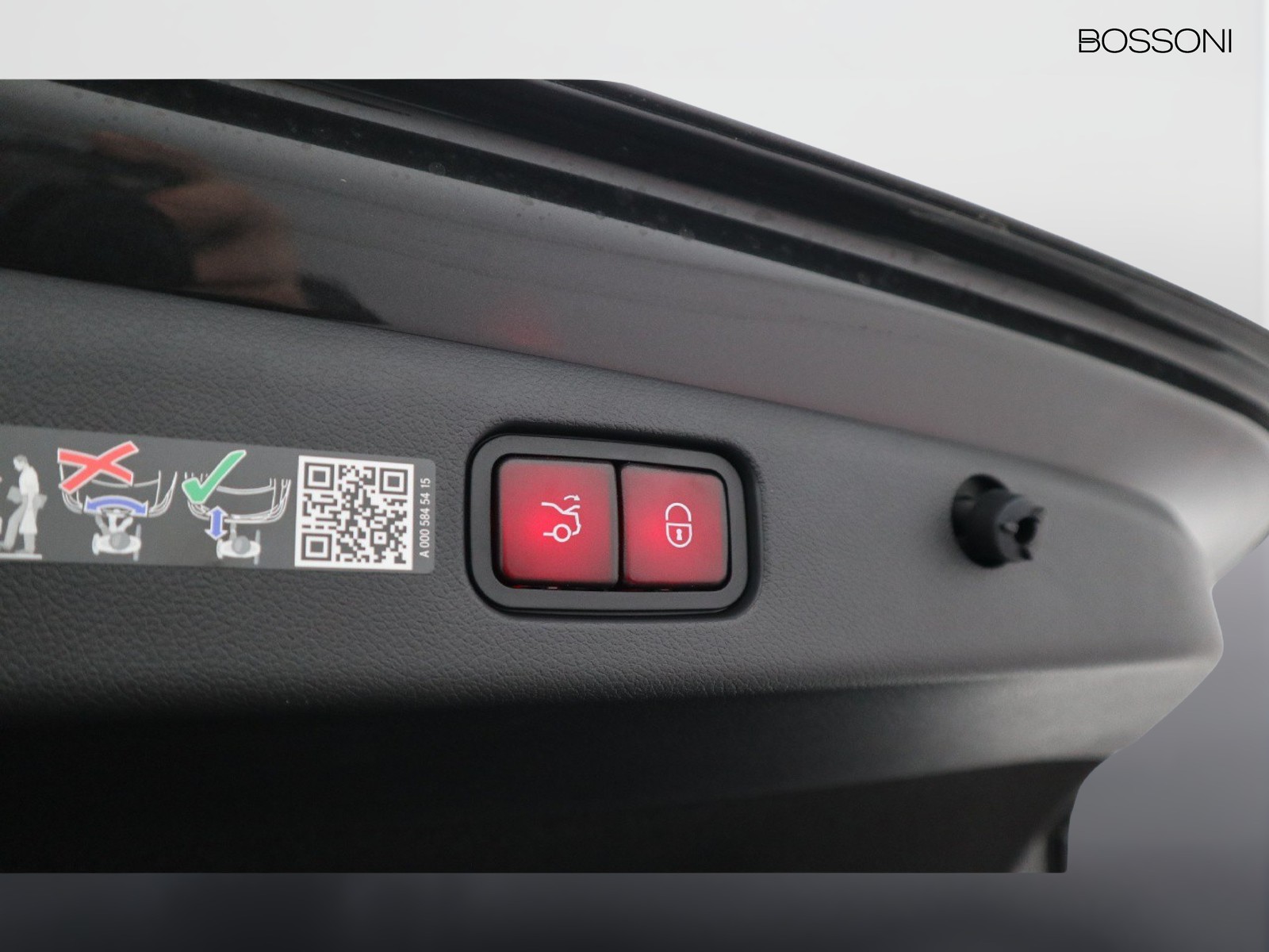 20 - Mercedes Classe E berlina 300 de plug in hybrid amg line premium 4matic 9g-tronic