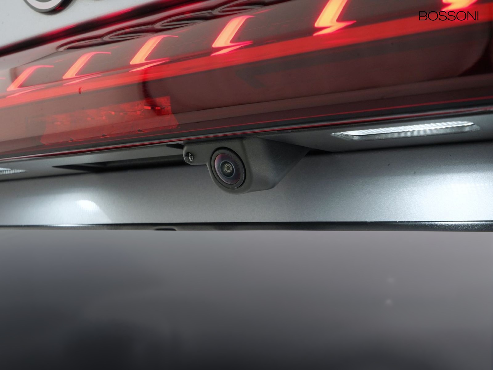 32 - Audi A5 avant 2.0 tdi mhev+ 204cv business advanced