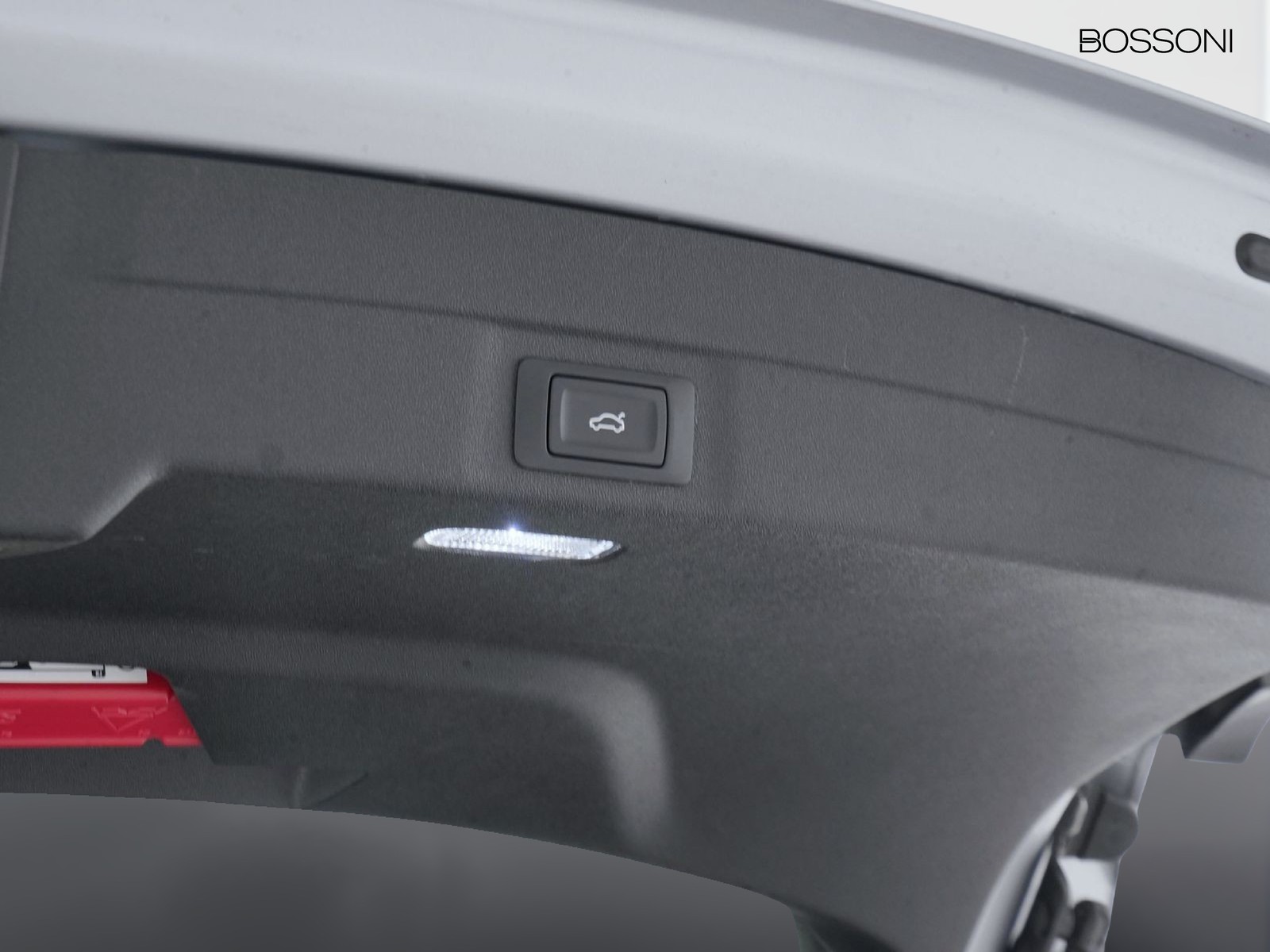 36 - Audi A5 avant 2.0 tdi mhev+ 204cv business advanced