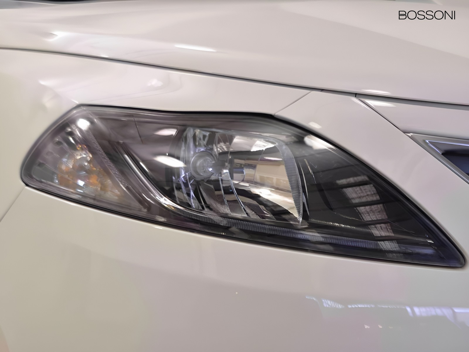 21 - Lancia Ypsilon 1.0 firefly hybrid 70cv platino s&s