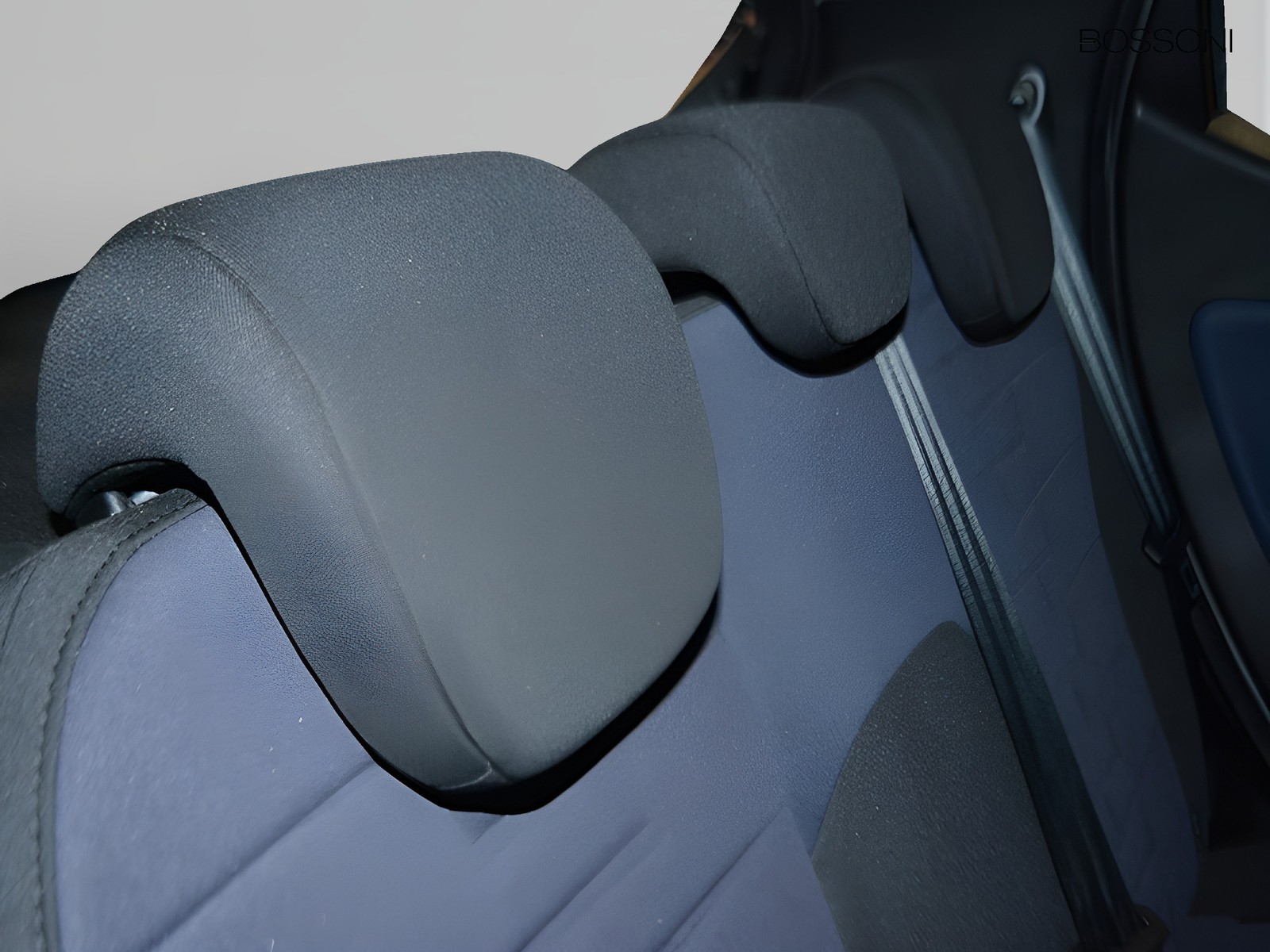 6 - Lancia Ypsilon 1.0 firefly hybrid 70cv platino s&s