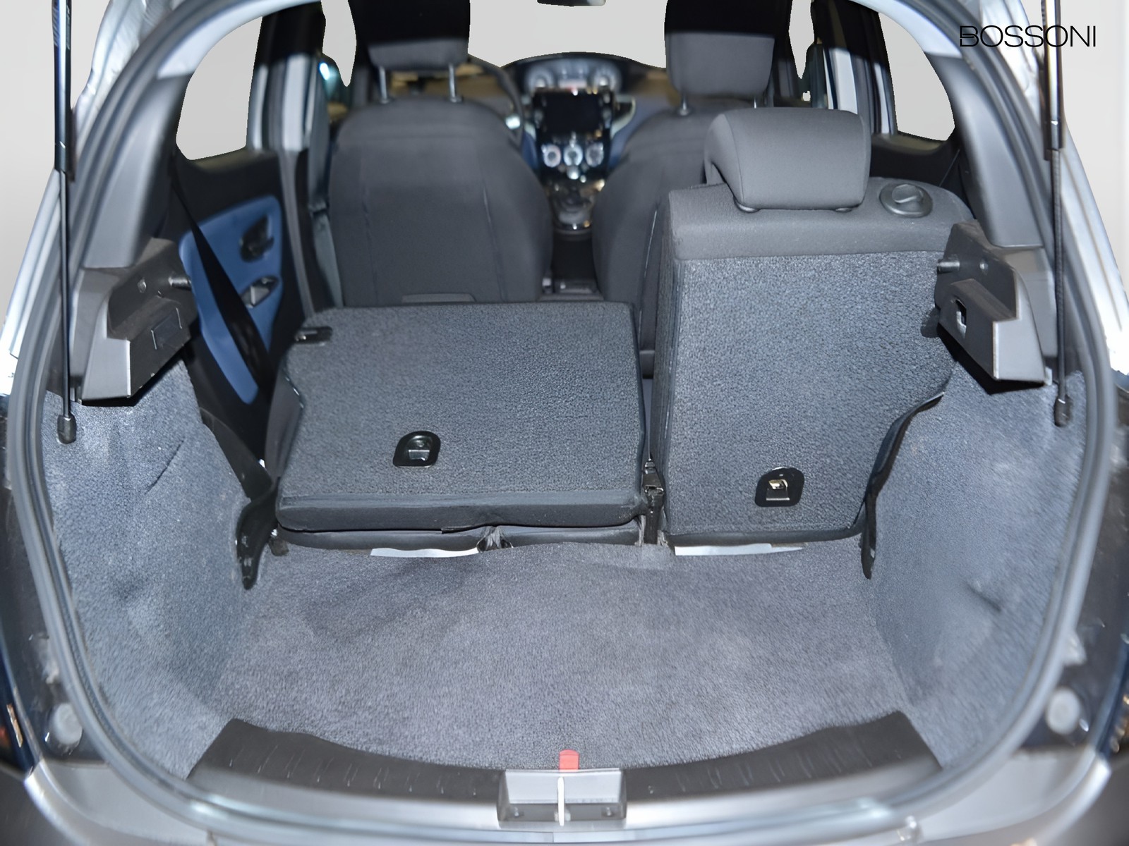 15 - Lancia Ypsilon 1.0 firefly hybrid 70cv platino s&s