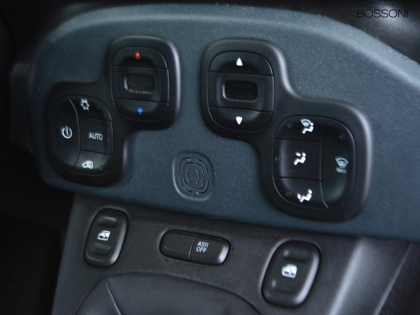 11 - Fiat Panda cross 1.0 firefly hybrid 70cv s&s 5p.ti