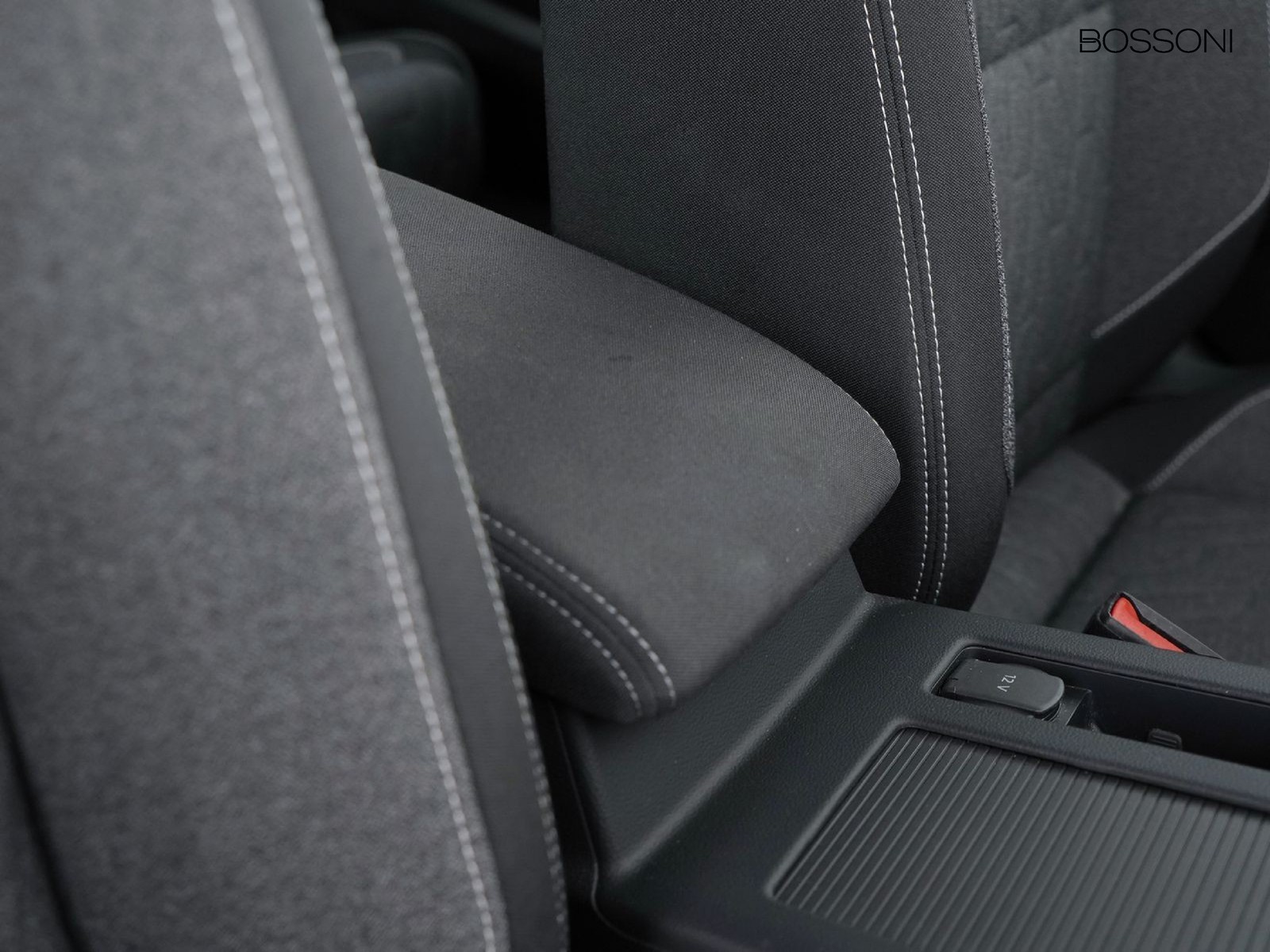 18 - Volkswagen Passat variant 2.0 tdi scr evo 150cv business dsg