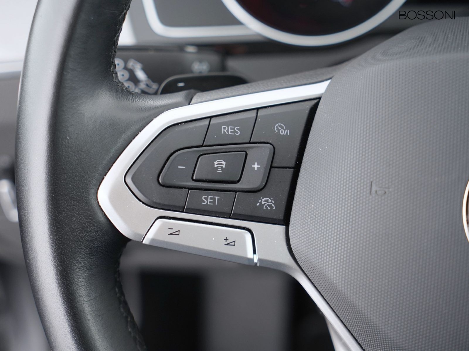 26 - Volkswagen Passat variant 2.0 tdi scr evo 150cv business dsg