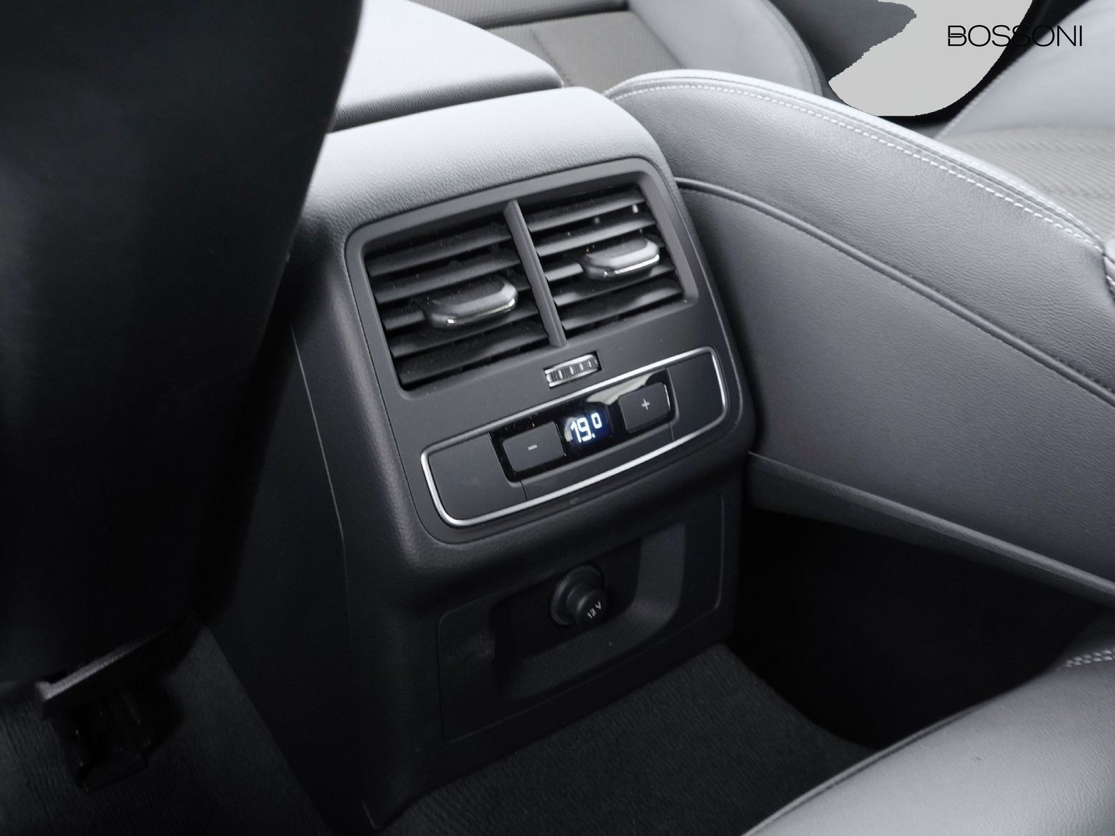 28 - Audi A4 avant 40 2.0 tdi mhev 204cv s line edition quattro s tronic