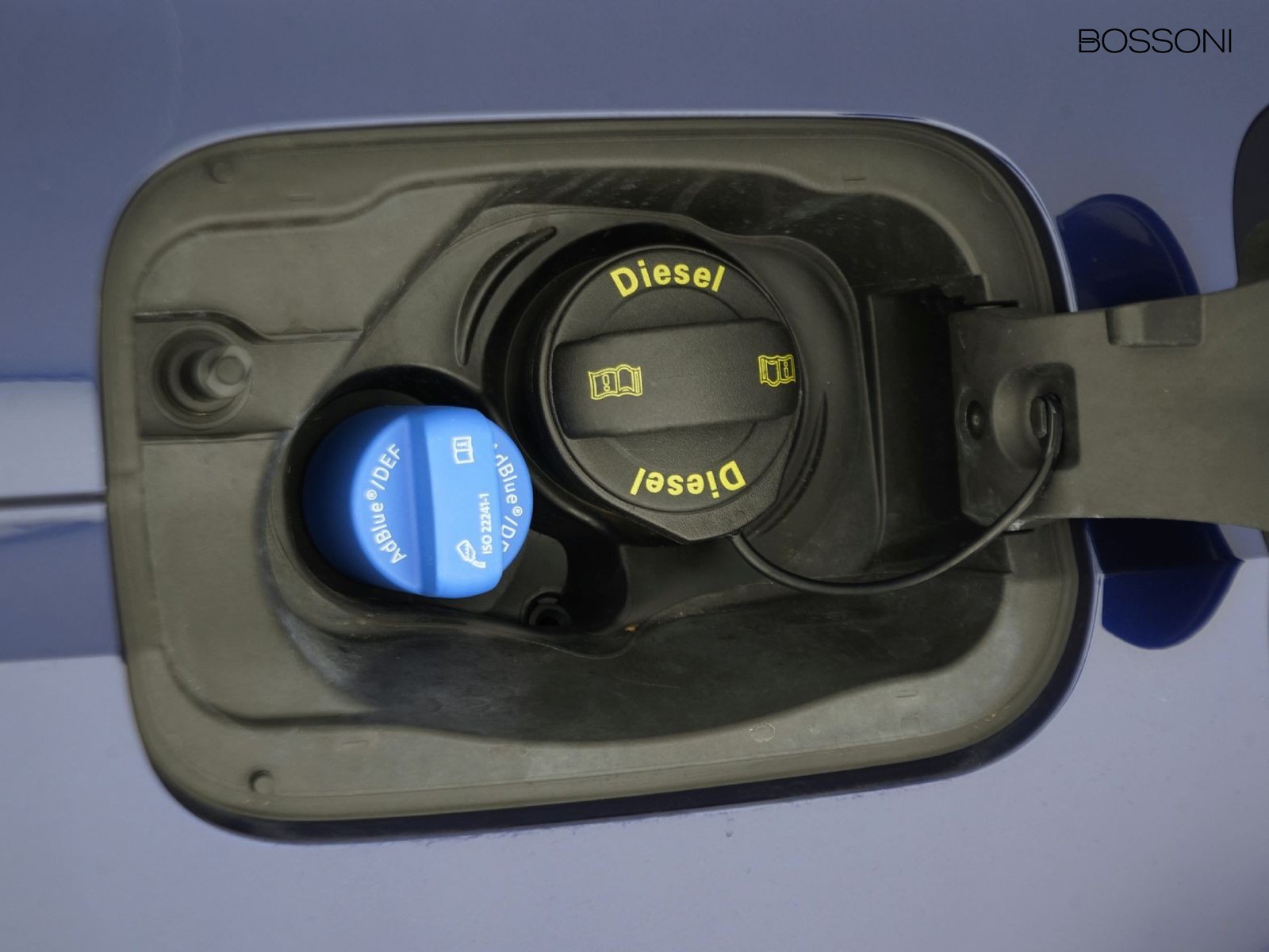 32 - Audi A4 avant 40 2.0 tdi mhev 204cv s line edition quattro s tronic