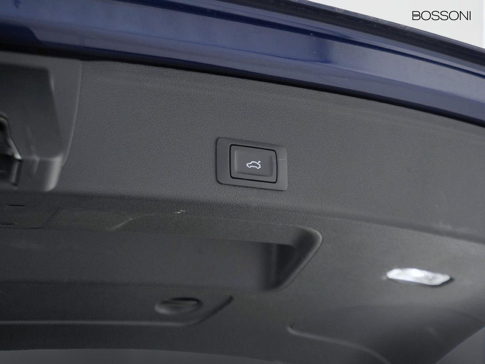 39 - Audi A4 avant 40 2.0 tdi mhev 204cv s line edition quattro s tronic