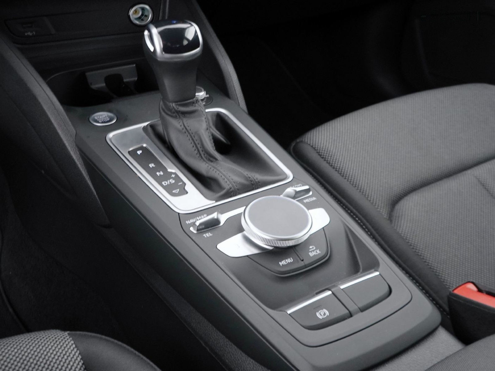 22 - Audi Q2 35 1.5 tfsi s line edition s tronic