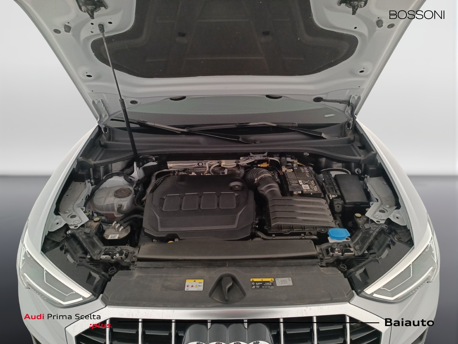 32 - Audi Q3 35 2.0 tdi business advanced s tronic