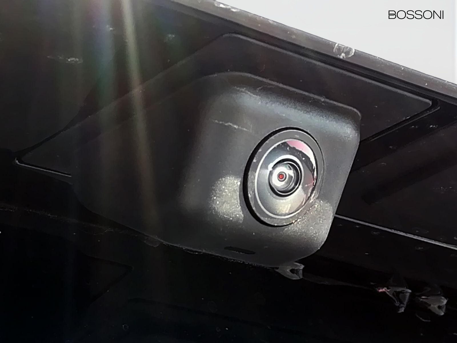 22 - Mg HS 1.5 phev luxury auto