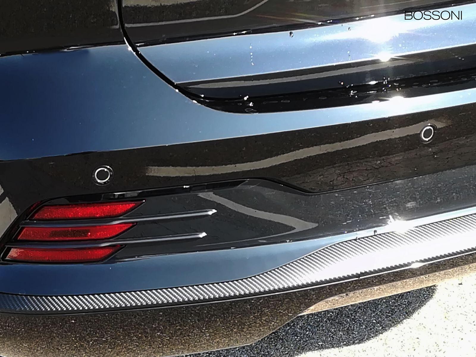 23 - Mg HS 1.5 phev luxury auto