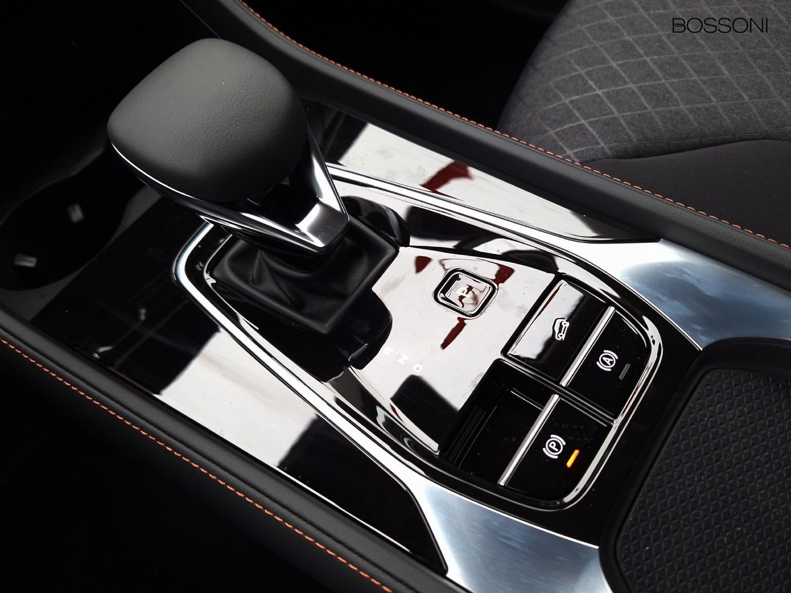 18 - Mg HS 1.5 phev comfort auto