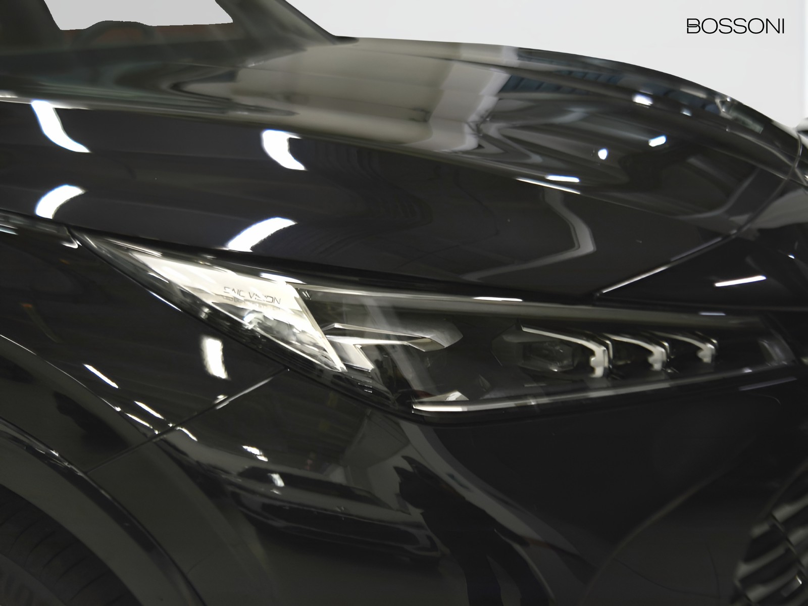 22 - Mg HS 1.5 phev luxury auto