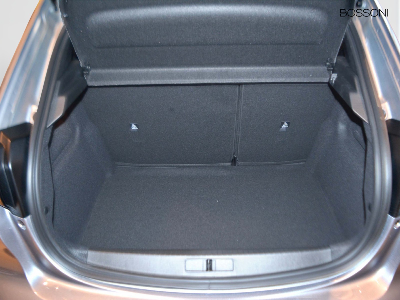 14 - Peugeot 208 1.2 puretech 100cv style s&s