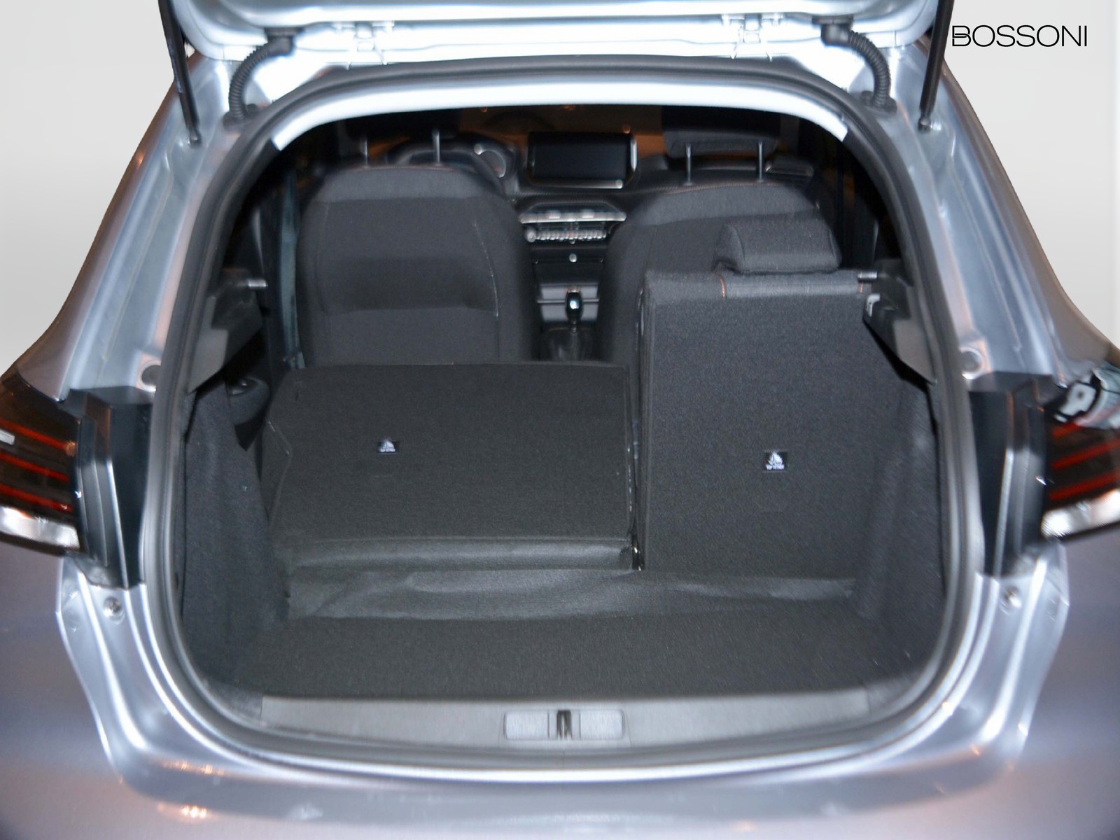 15 - Peugeot 208 1.2 puretech 100cv style s&s