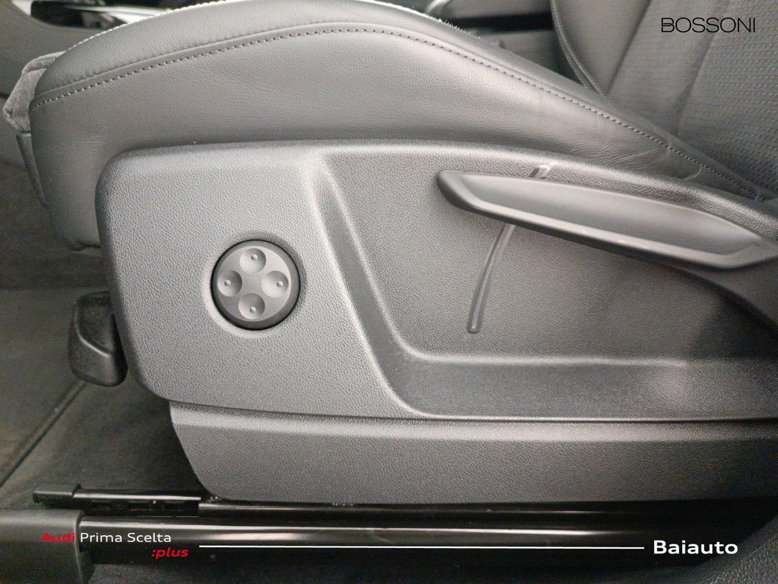 26 - Audi Q5 sportback 40 2.0 tdi mhev 12v s line quattro s tronic