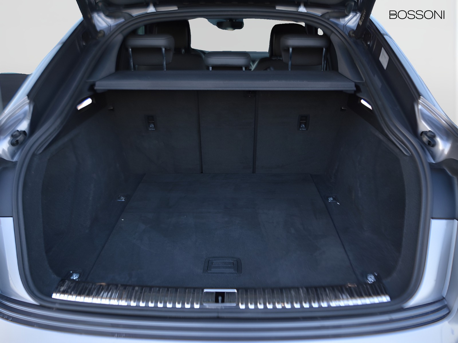 16 - Audi e-tron sportback 55 business fast quattro cvt