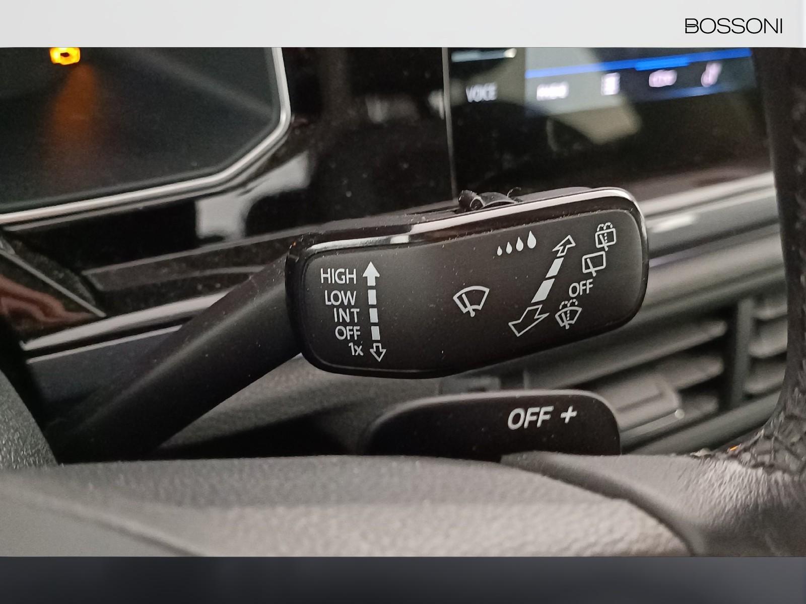 27 - Volkswagen Polo 1.0 tsi 110cv style dsg