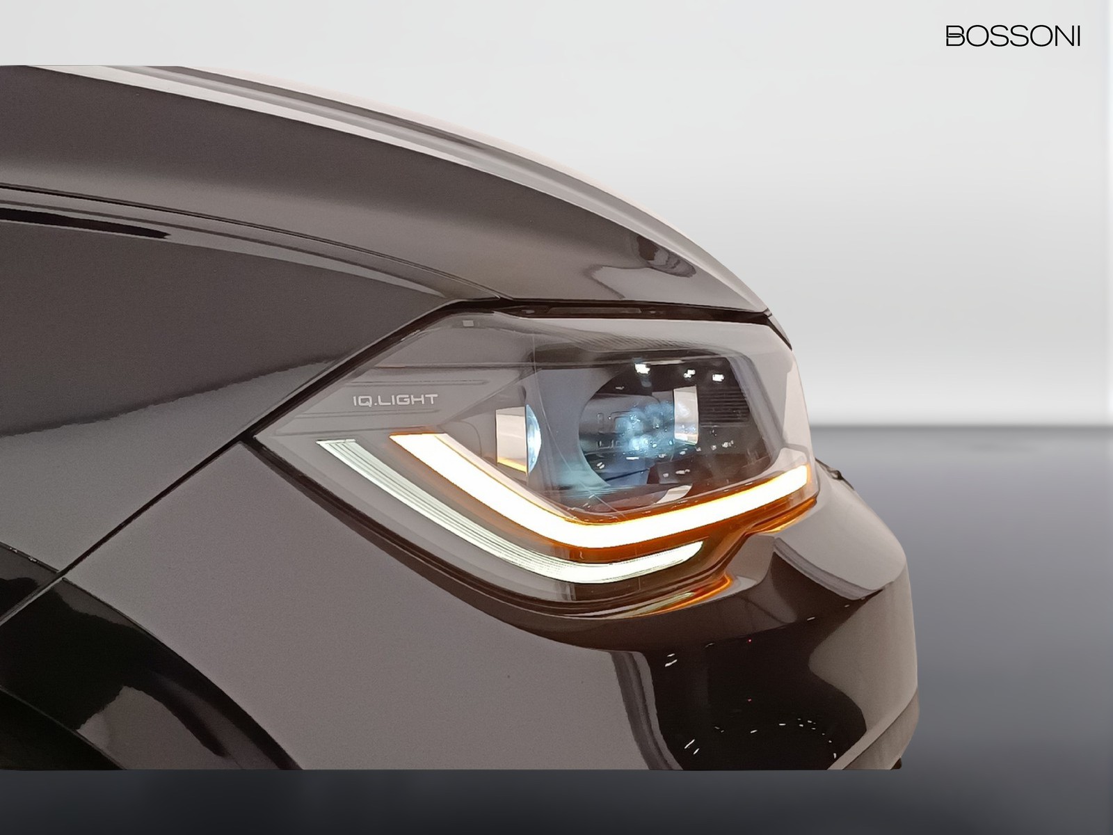 38 - Volkswagen Polo 1.0 tsi 110cv style dsg