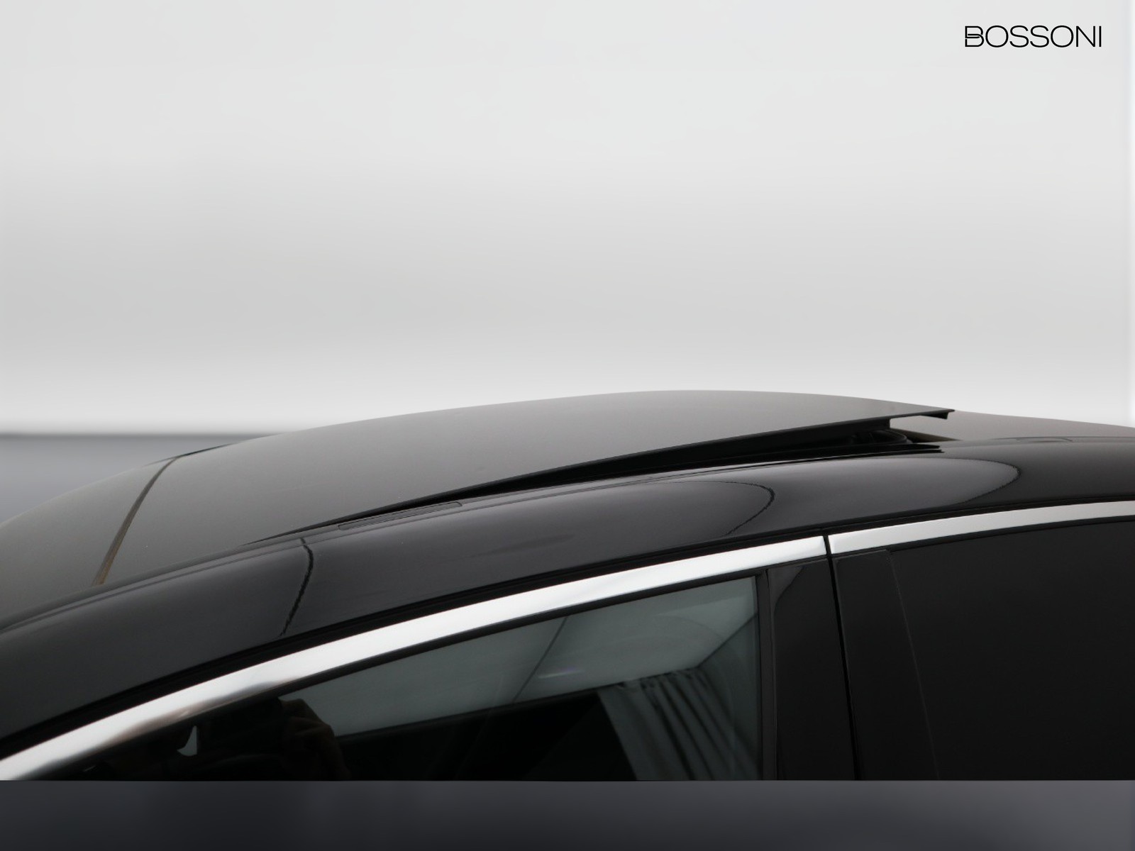 22 - Mercedes EQE suv 350 amg line premium plus 4matic