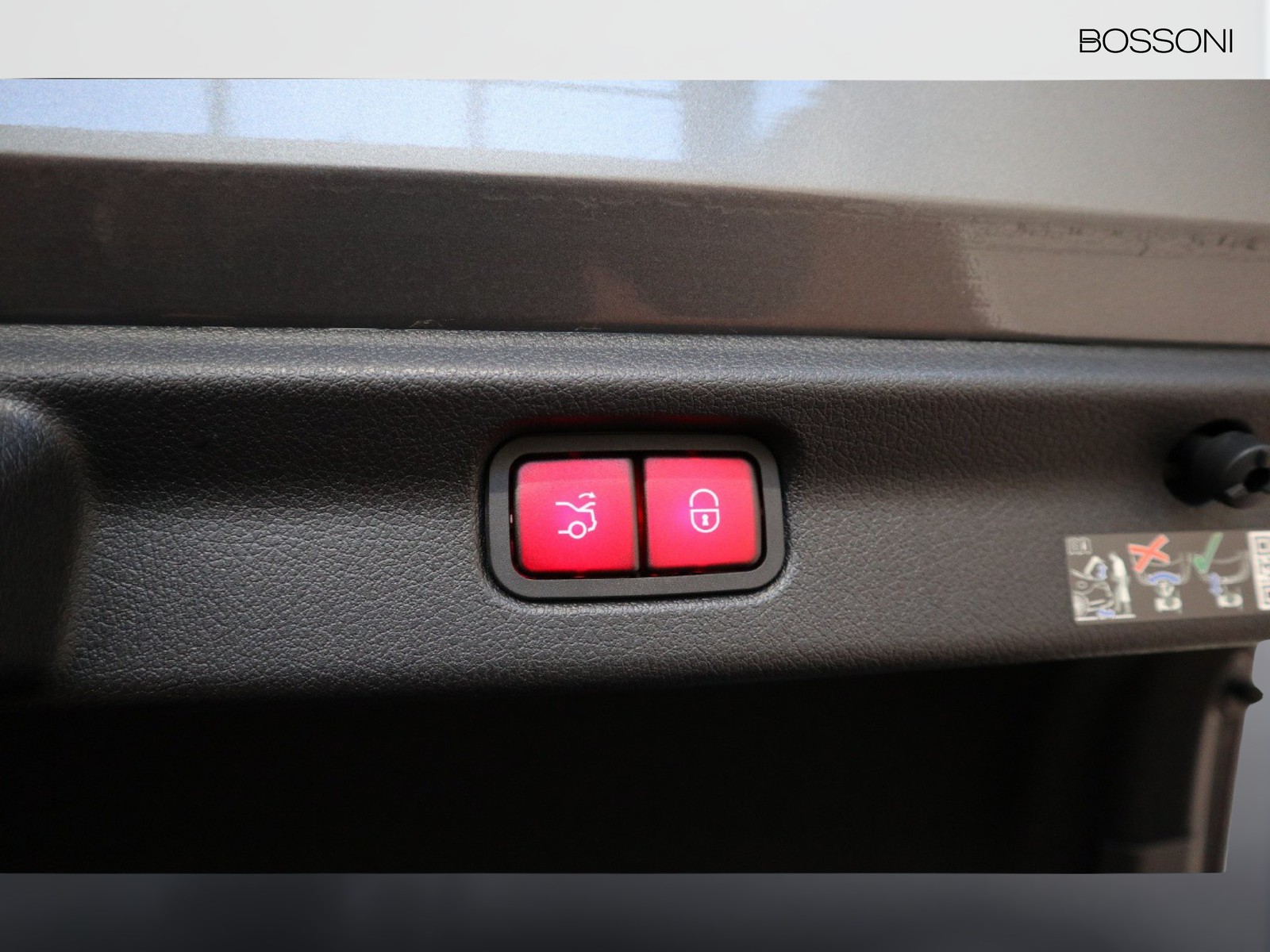 21 - Mercedes EQE 350 premium plus 4matic