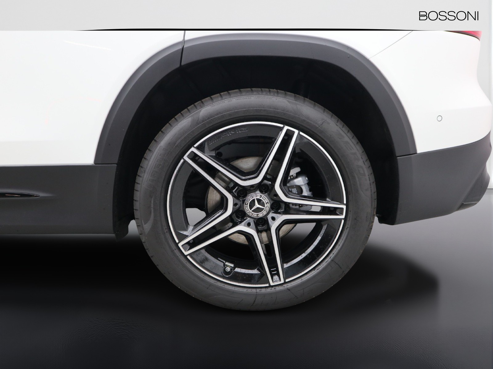 4 - Mercedes GLB 200 d amg line premium 4matic 8g-dct