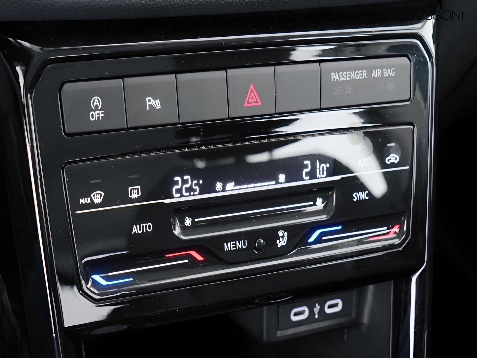 24 - Volkswagen T-Cross 1.0 tsi 115cv life dsg