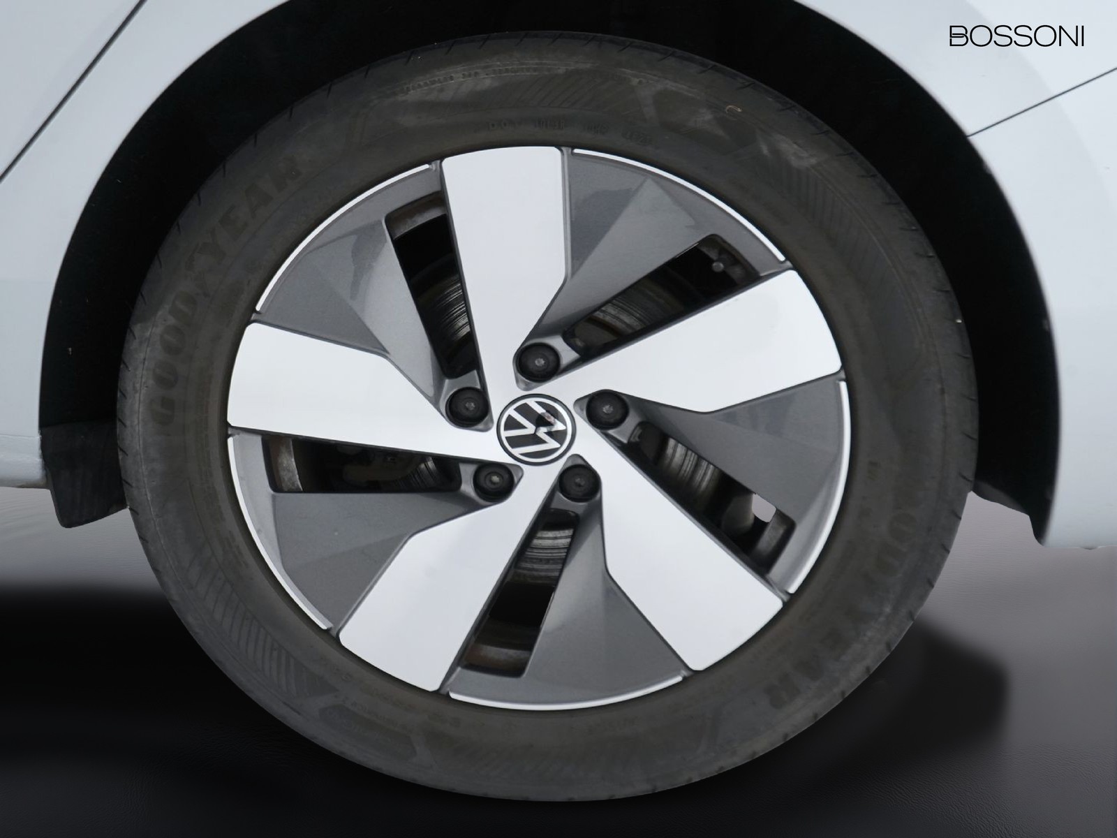 12 - Volkswagen Passat 2.0 tdi scr evo 150cv business dsg