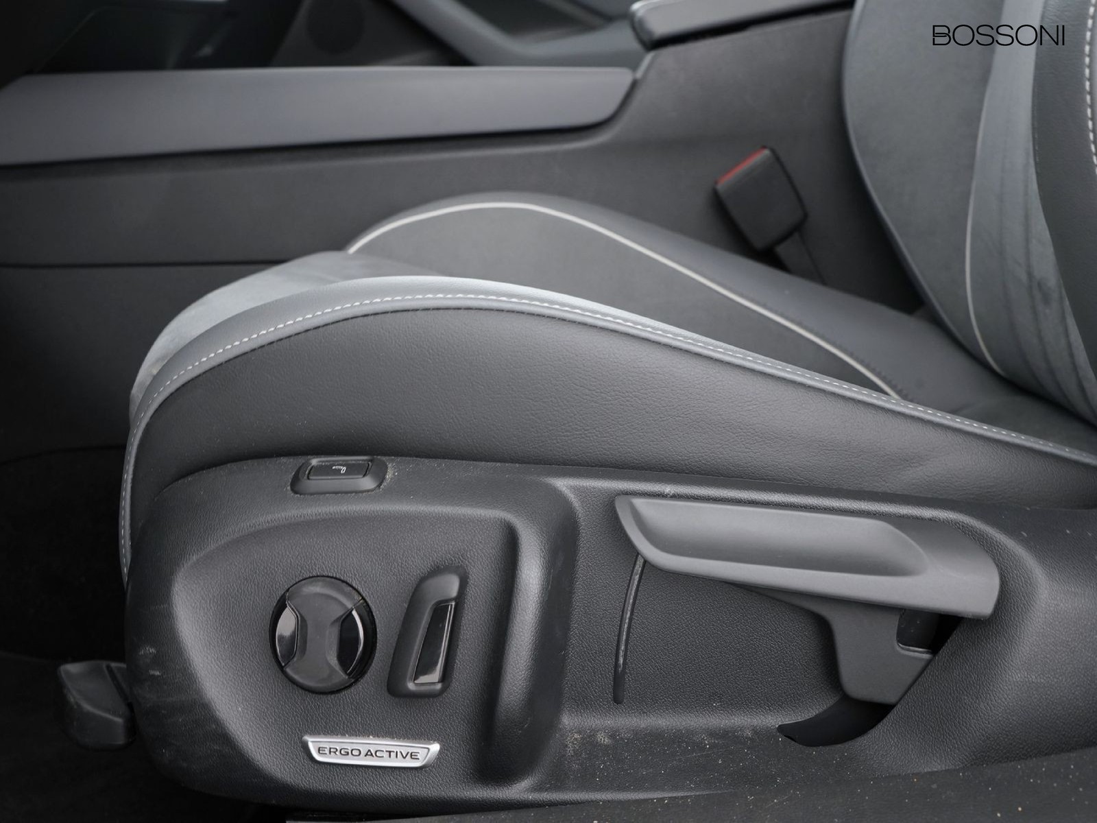 21 - Volkswagen Passat 2.0 tdi scr evo 150cv business dsg