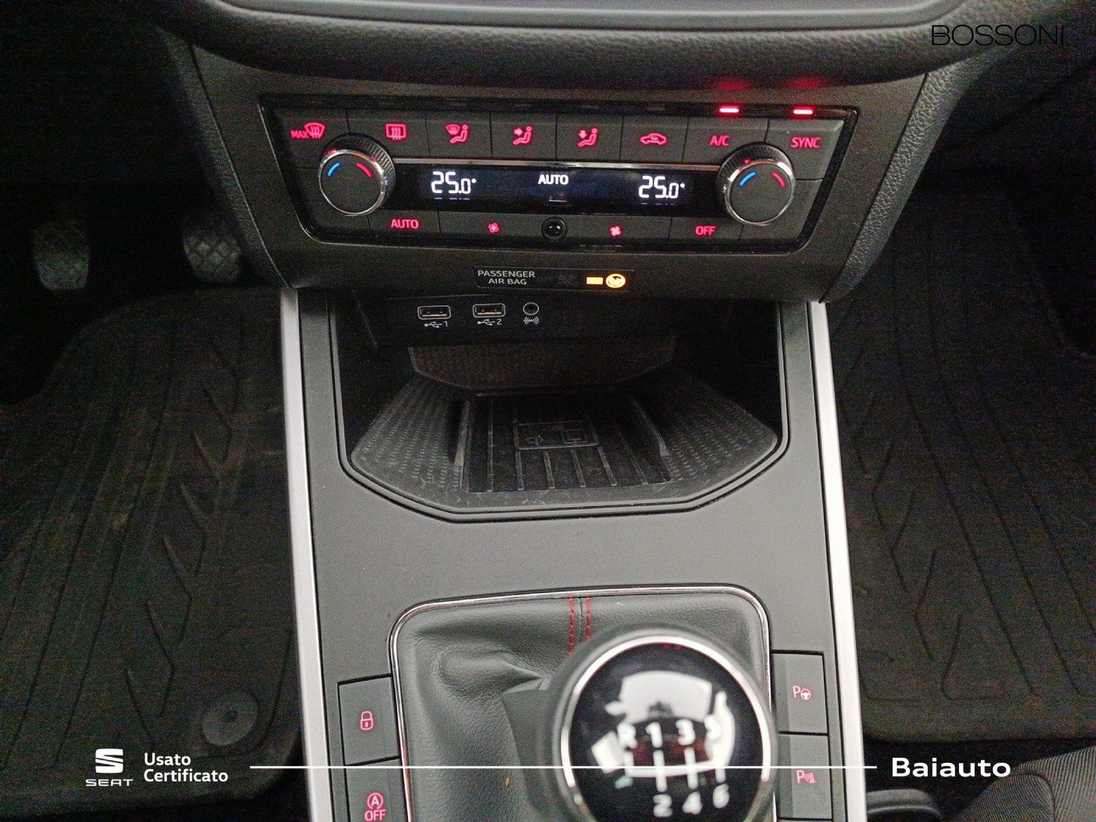 11 - Seat Arona 1.0 tgi 90cv fr