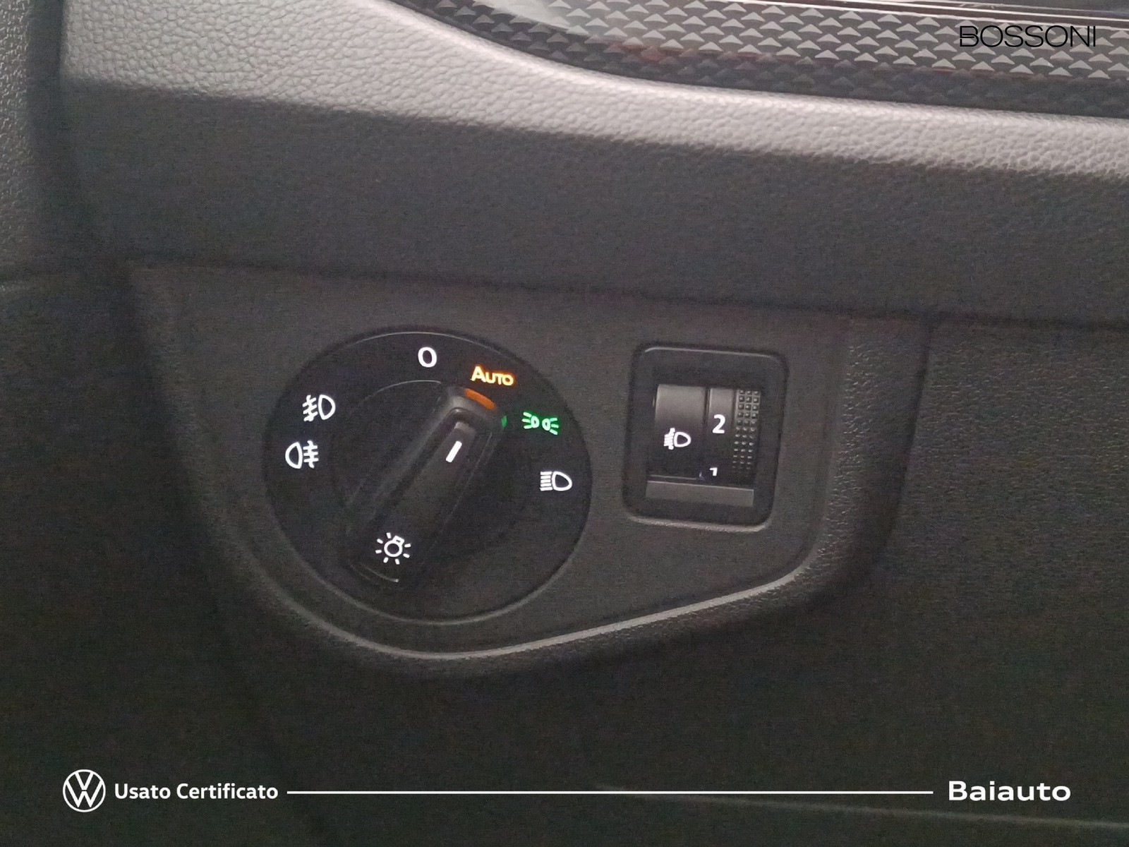 16 - Volkswagen Taigo 1.0 tsi 115cv life