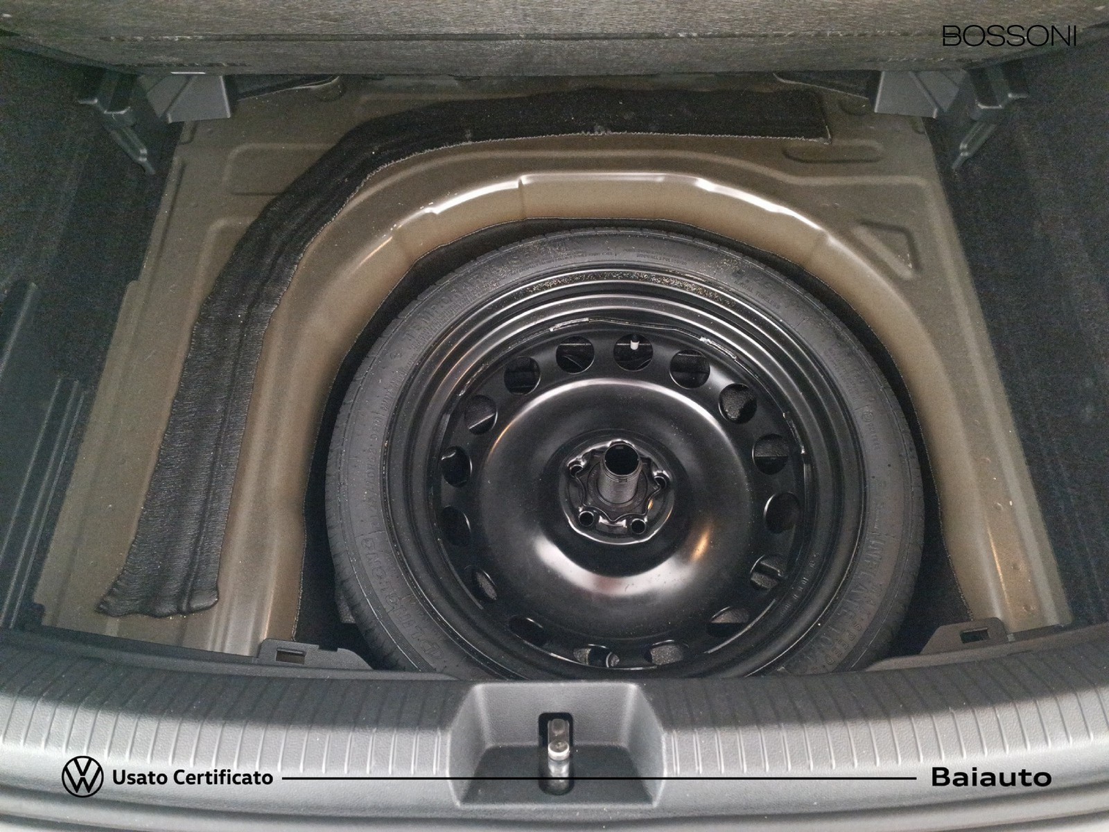 29 - Volkswagen Taigo 1.0 tsi 115cv r-line