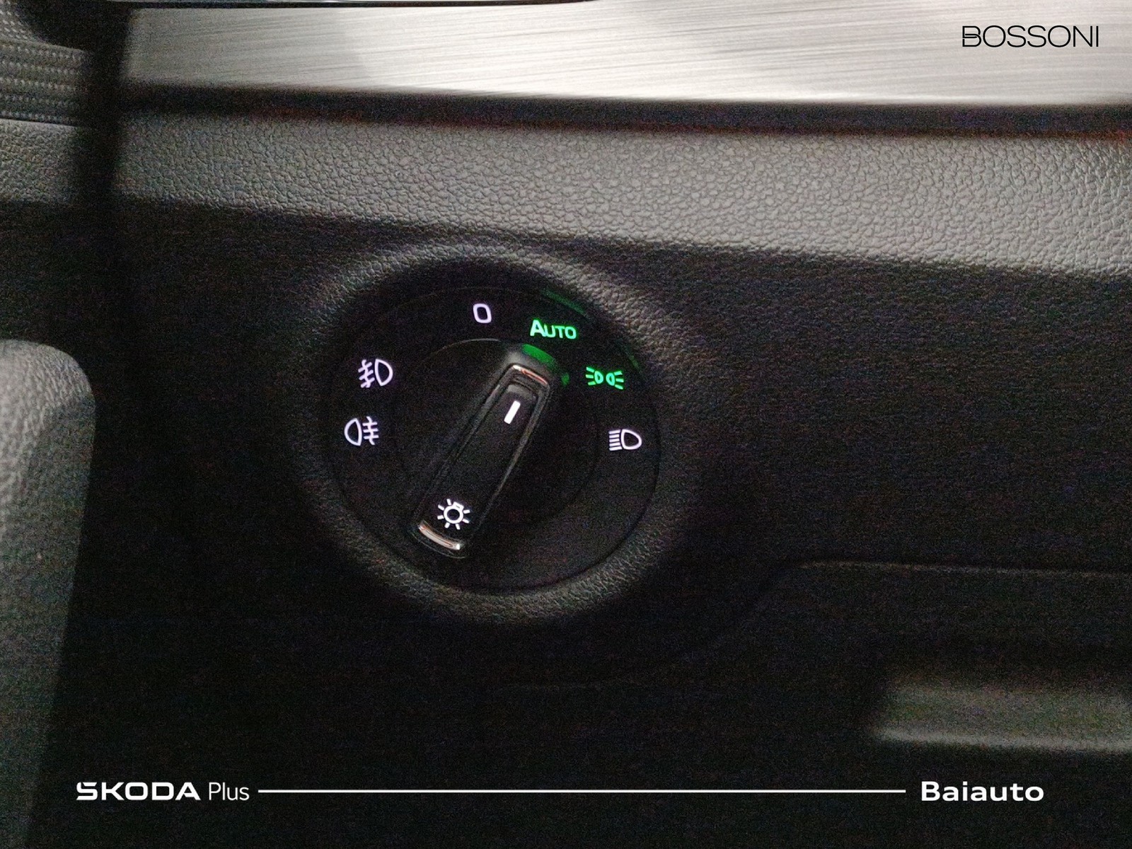 18 - Skoda Kamiq 1.0 tsi 110cv scoutline