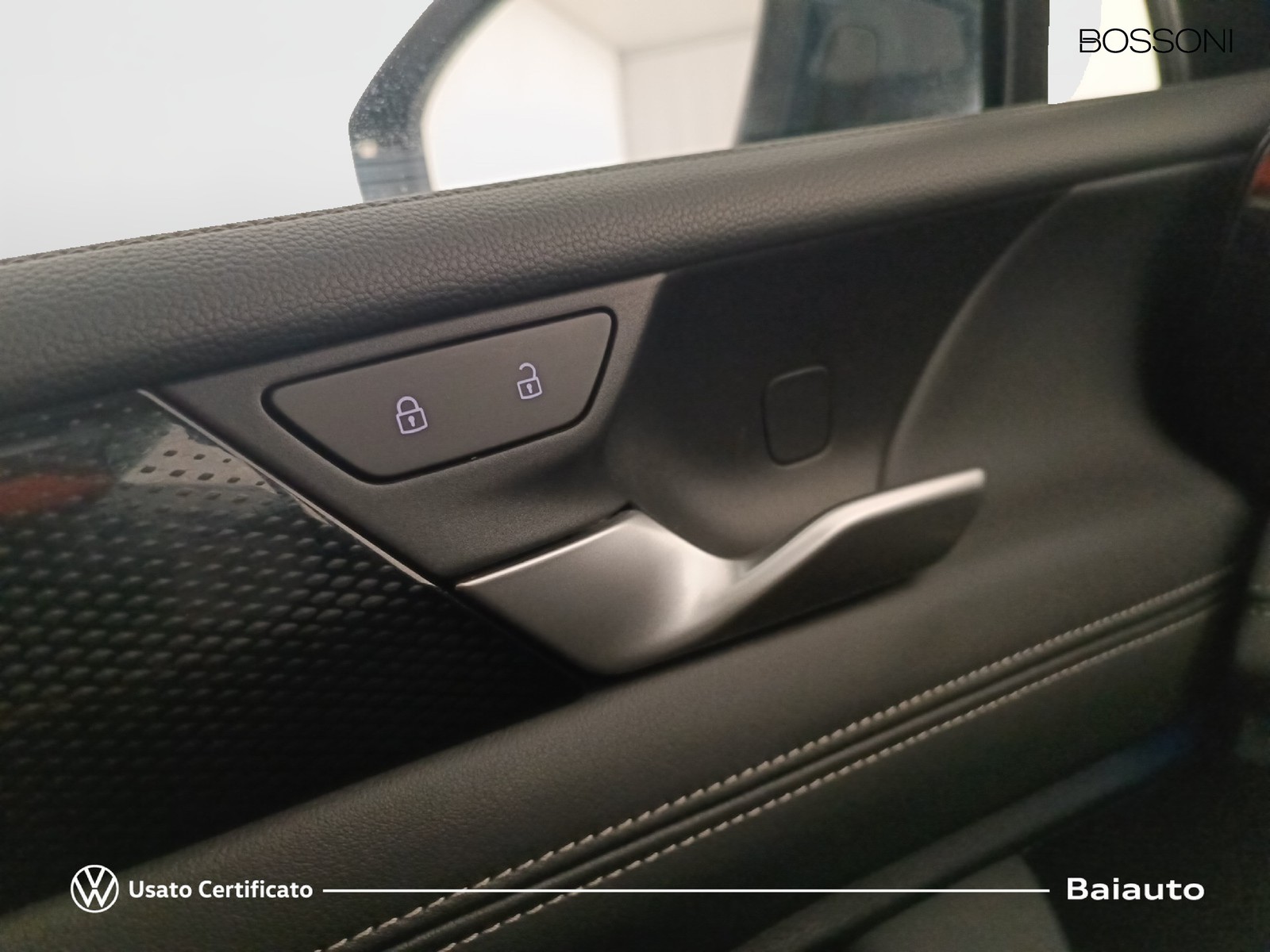 20 - Volkswagen Tiguan 2.0 tdi scr 150cv life dsg