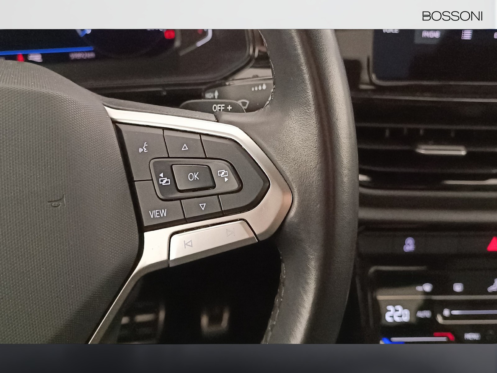 22 - Volkswagen T-Roc 2.0 tdi scr 150cv r line dsg