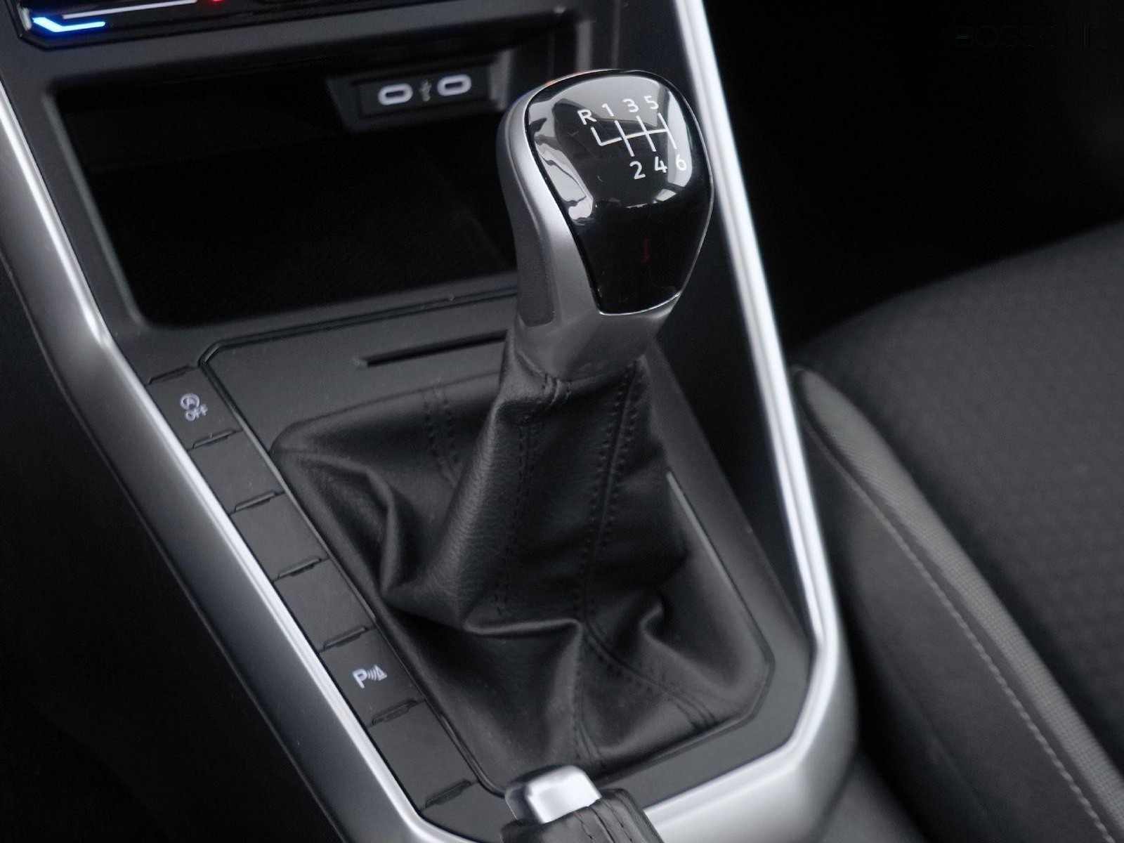 22 - Volkswagen Taigo 1.0 tsi 115cv life