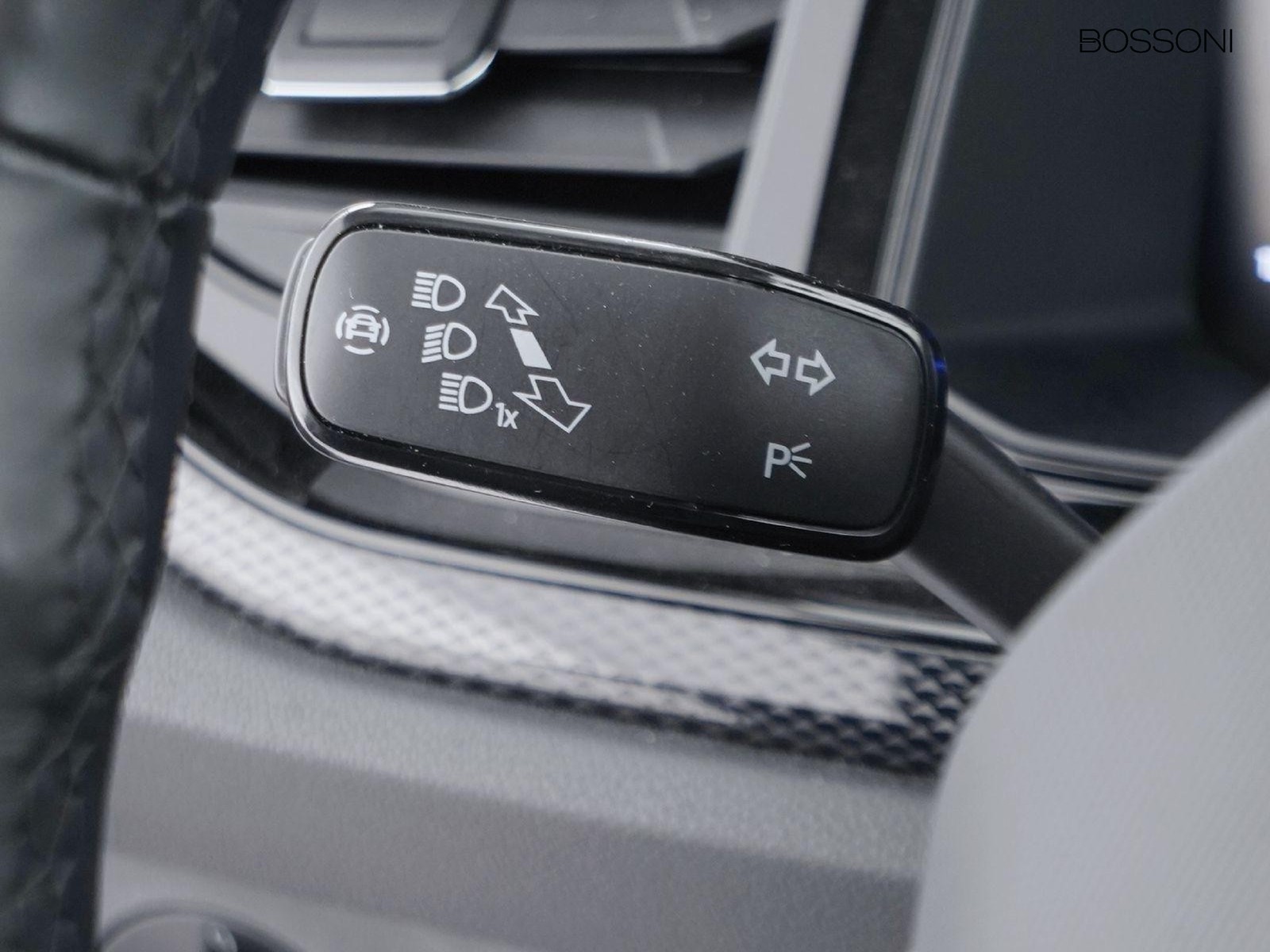 26 - Volkswagen Taigo 1.0 tsi 115cv life