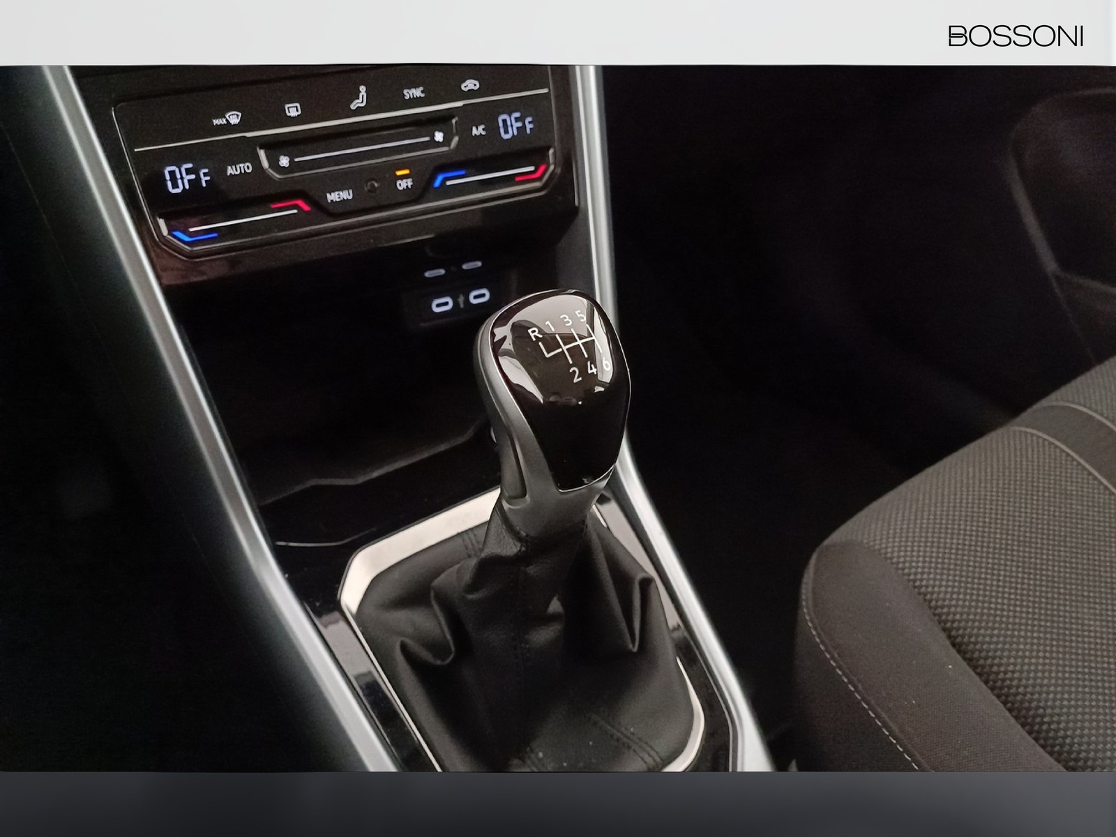 12 - Volkswagen T-Roc 2.0 tdi scr 115cv life