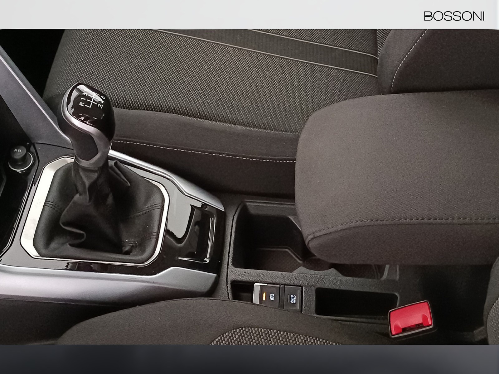 30 - Volkswagen T-Roc 2.0 tdi scr 115cv life