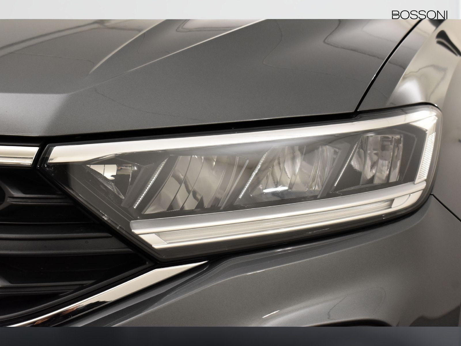 14 - Volkswagen T-Roc 2.0 tdi scr 150cv life dsg