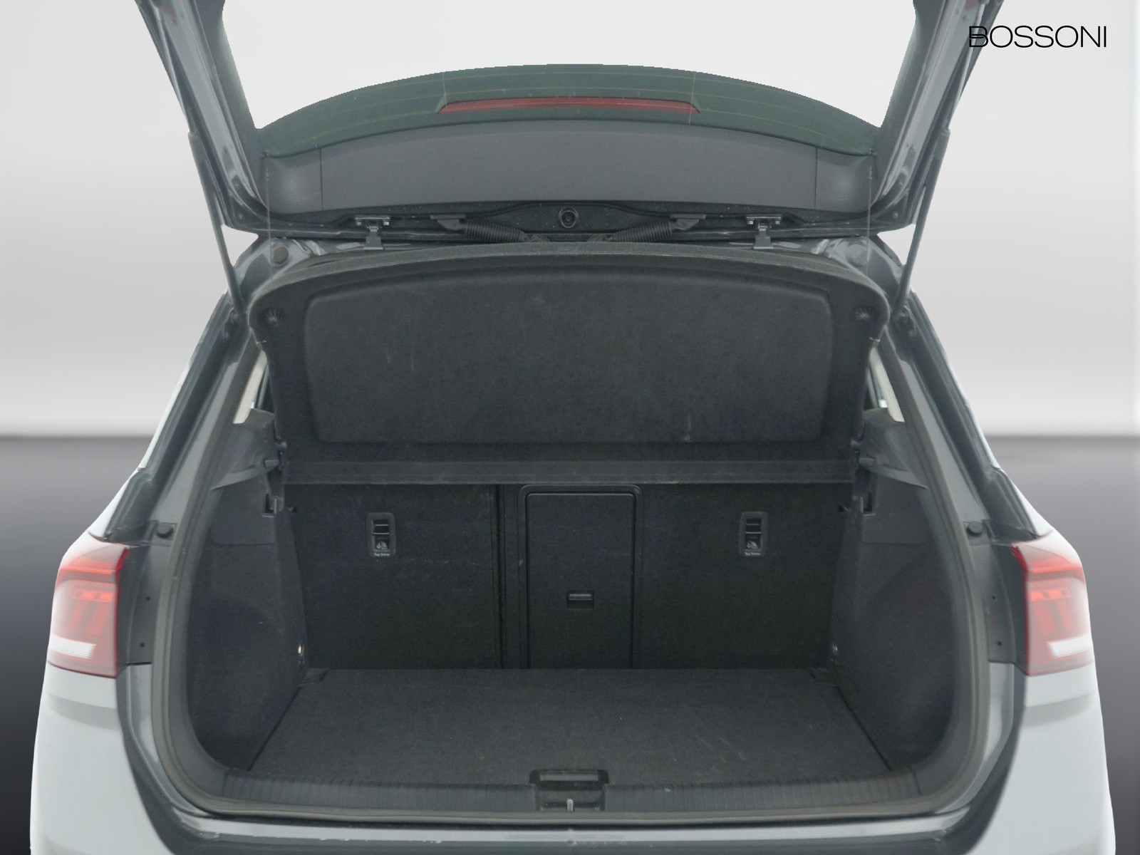 10 - Volkswagen T-Roc 2.0 tdi scr 150cv life dsg