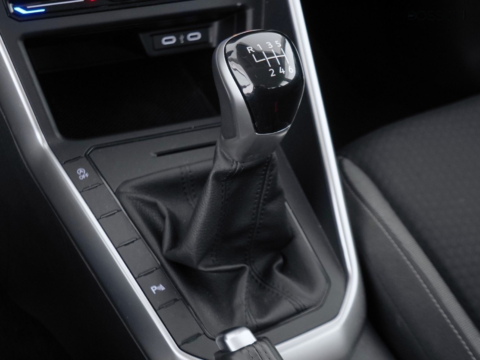 22 - Volkswagen Taigo 1.0 tsi 115cv life