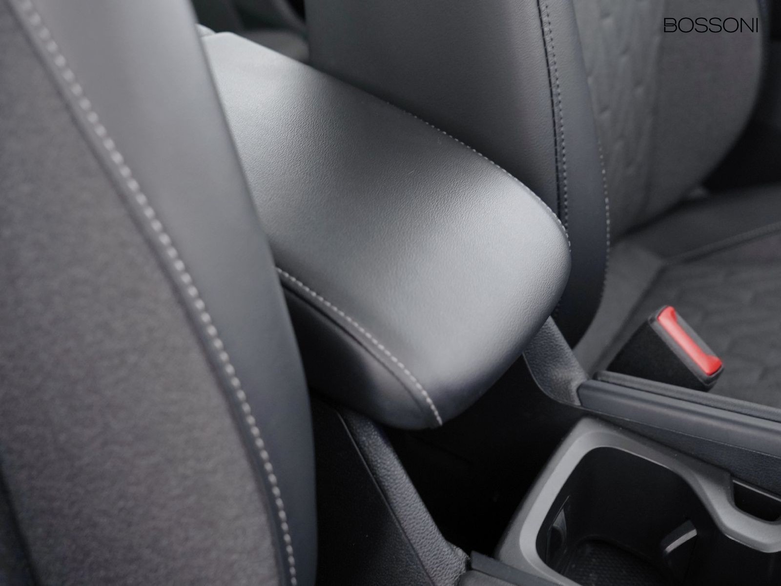 18 - Volkswagen Tiguan 2.0 tdi scr 150cv life dsg