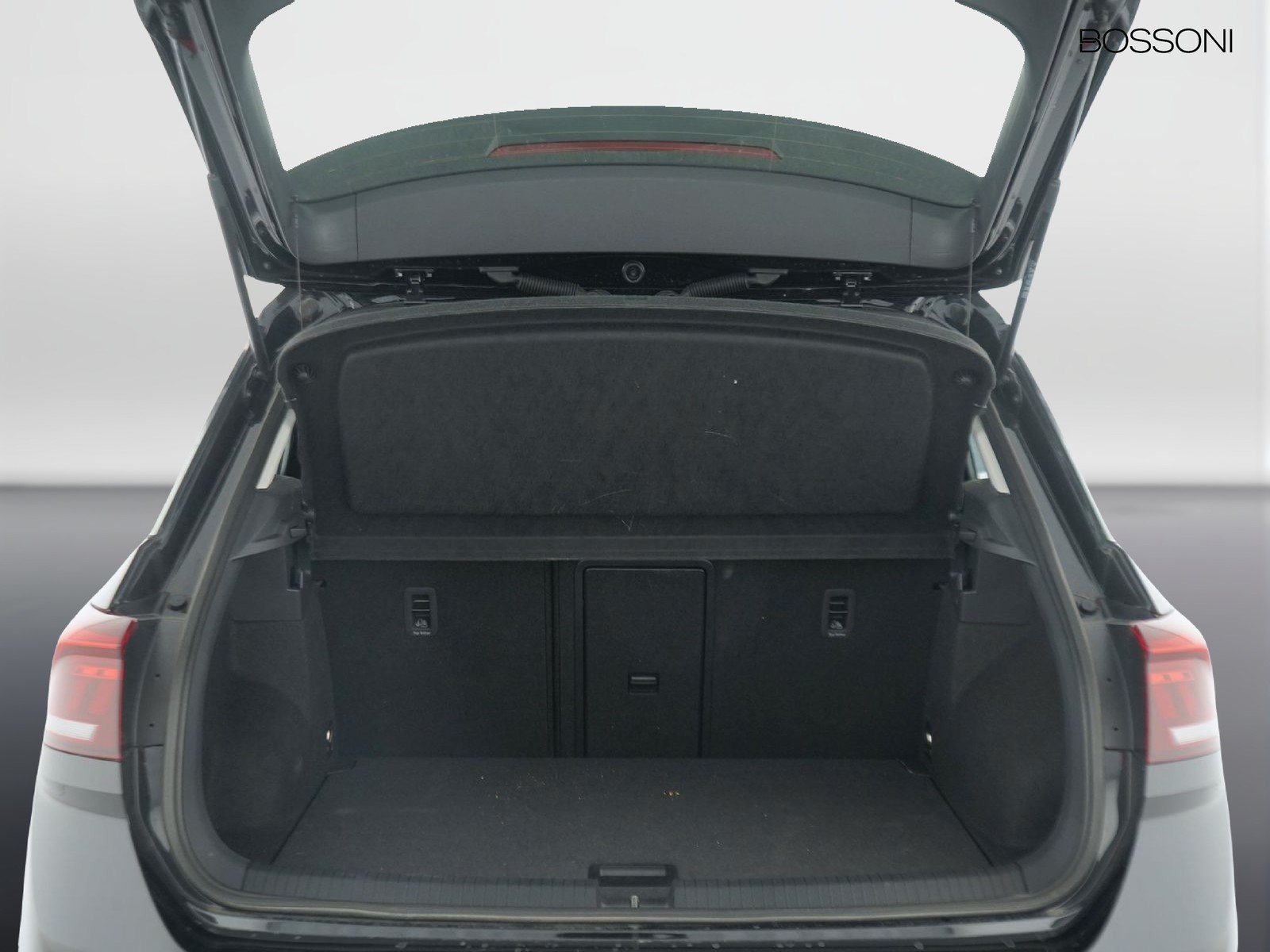 10 - Volkswagen T-Roc 2.0 tdi scr 150cv life dsg