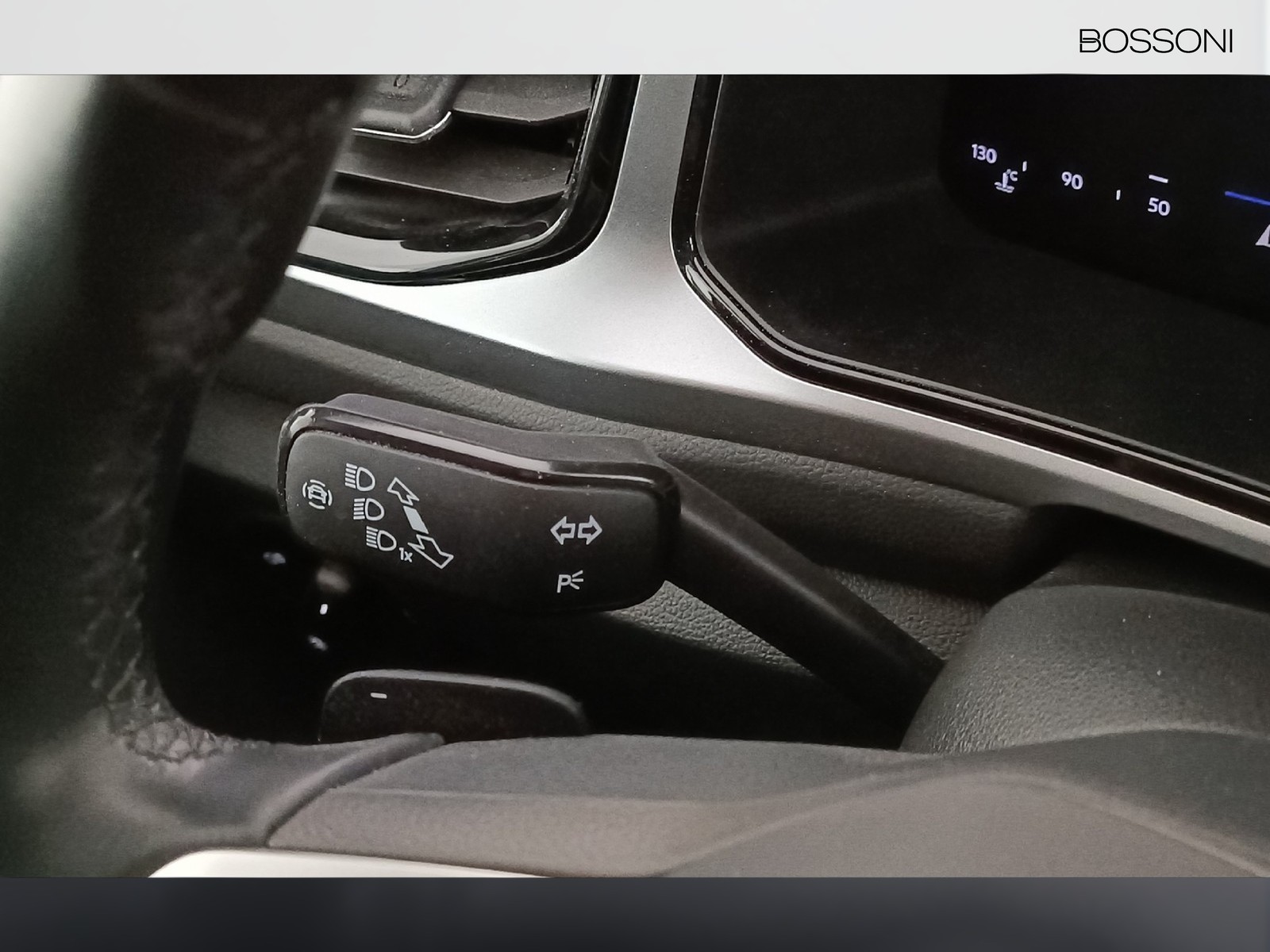 28 - Volkswagen T-Roc 2.0 tdi scr 150cv life dsg